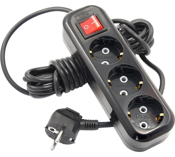 Удлинитель  3м 3 гн с з/к 16А 250В черный с выключателем Lux